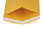 強い付着力の黄色い泡郵便利用者パッドを入れられた出荷の封筒をクラフト紙